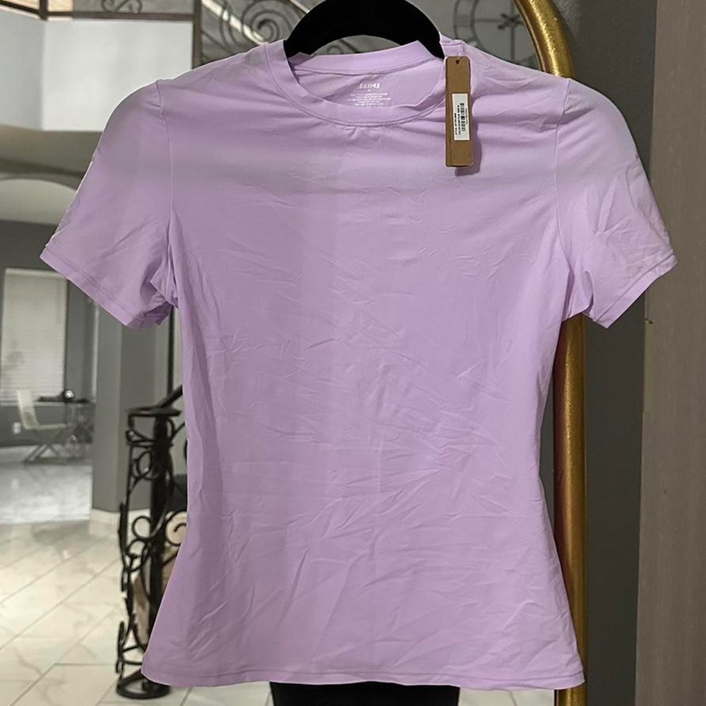 Skims Sugar Plum Fits Everybody T-Shirt